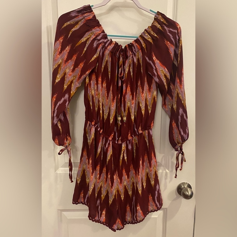 About A Girl Romper Sz 1 Burgundy Multicolor Zigzag Pattern Elastic Waist